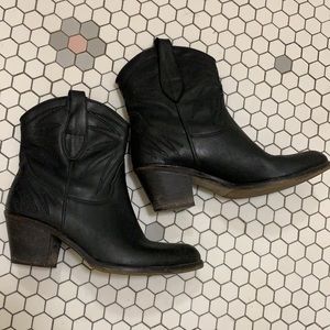 Black leather Italian made cowboy boots